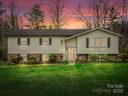 1286 Glenheath Drive sold home in Hendersonville, SC