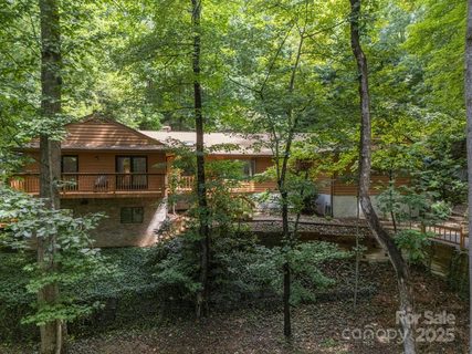 39 Foxglove Road sold home in Timber Creek, Hendersonville, NC