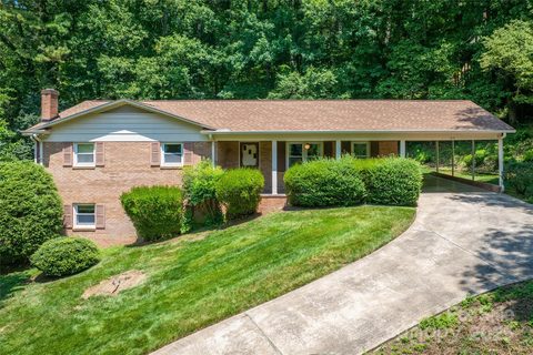 810 Devonshire Court sold home in British Woods, Lenoir, NC