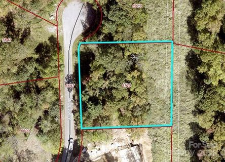 25 Maggies Lane active lot in Pinners Ridge, Asheville, NC