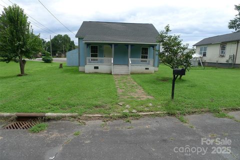 816 Olympia Street active home in Erlanger Mill, Lexington, NC