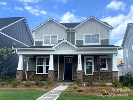 10936 Dogwood Lane active home in Edgewood Preserve, Huntersville, NC
