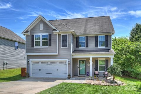 4139 Woolcott Avenue sold home in Caldwell Farms, Charlotte, NC