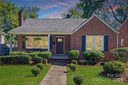 216 Sylvania Avenue sold home in Charlotte, SC