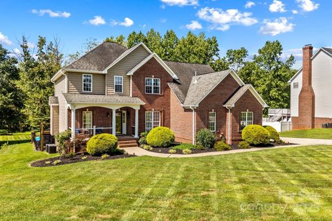 415 Autumnlight Drive sold home in Cameron Glen, Salisbury, NC