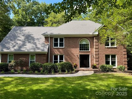 4 Quail Hollow Drive sold home in Quail Hollow, Arden, NC