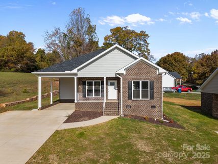 Homes in Sedgefield Acres, Salisbury
