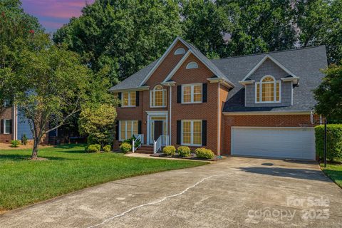 1630 Village Court sold home in Colony Woods, Gastonia, NC
