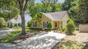 2605 Hillmont Drive sold home in Charlotte, SC