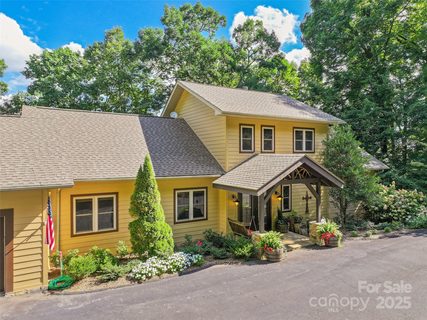 522 Woody Lane sold home in Laurel Ridge Country Club, Waynesville, NC