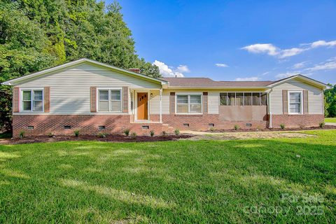 1435 W Ridge Road sold home in Hartley Acres, Salisbury, NC
