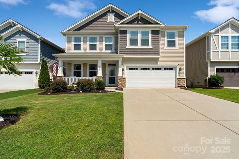 1663 Rutledge Hills Drive sold home in Kings Grove Manor, York, SC