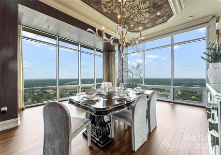 215 N Pine Street active home in The Vue Charlotte, Charlotte, NC