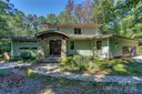 140 Burnell Place sold home in Davidson, SC