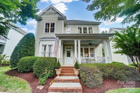 1379 Barnett Woods
