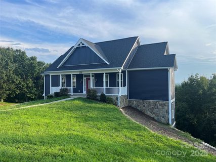 7768 Pinecone Lane sold home in Pineknoll, Hickory, NC