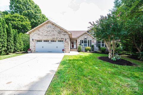 1537 34th Avenue Lane sold home in Colony Woods, Hickory, NC