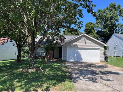 8204 Lamplighter Place sold home in Nations Village, Charlotte, NC