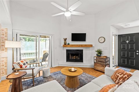 413 W 8th Street