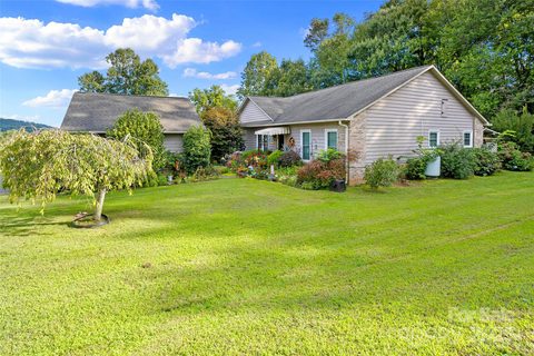 88 Whispering Pines Drive sold townhome in Whispering Pines, Marion, NC