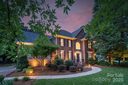2121 Flagstick Drive sold home in Matthews, SC