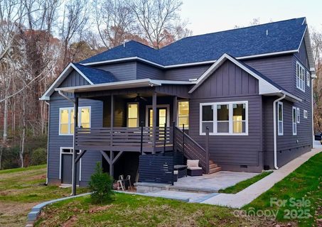 2302 Rayecliff Lane sold home in Westerwood, Charlotte, NC