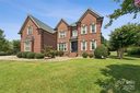 5518 Two Iron Drive sold home in Matthews, SC
