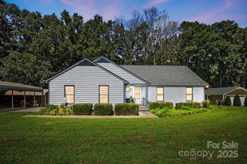 2402 Bearskin Lane sold home in Bearskin Place, Monroe, NC
