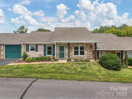270 Rocky Mountain Way sold townhome in The Hills At Averys Creek, Arden, NC