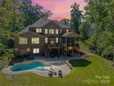 2100 Pondmeade Lane sold home in Matthews, SC