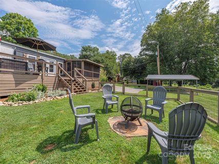 A home in Silver Bluff Camp