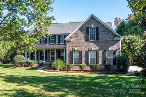 6413 Savannah Grace Lane pending home in Cashion Woods, Huntersville, NC