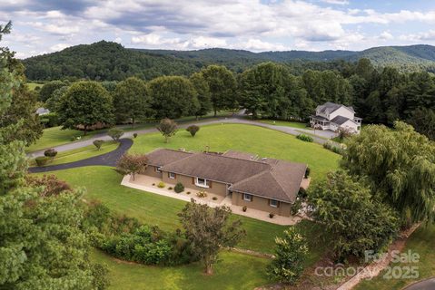 56 Beaumont Drive sold home in Beaumont Estates, Hendersonville, NC