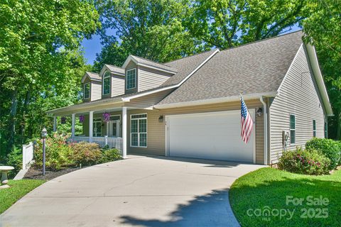 34 Waterbury Court