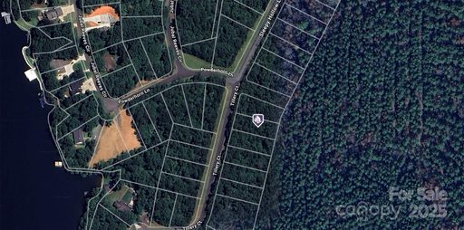 Homes in Woodrun, Troy