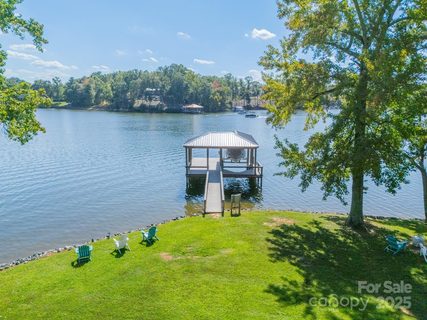 5141 Sunshine Harbor Road sold home in Lake Wylie, Clover, SC