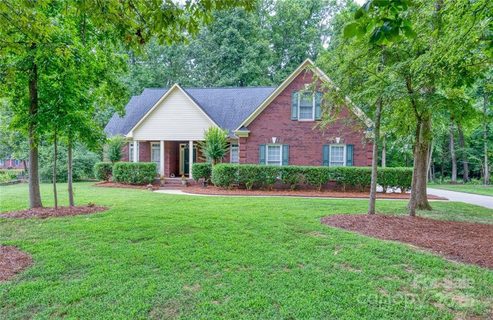 3727 Ayrshire Court sold home in Stallings Farm, Harrisburg, NC