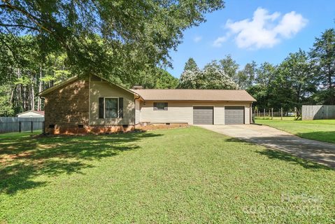 245 Lois Lane sold home in Knollwood Acres, Salisbury, NC