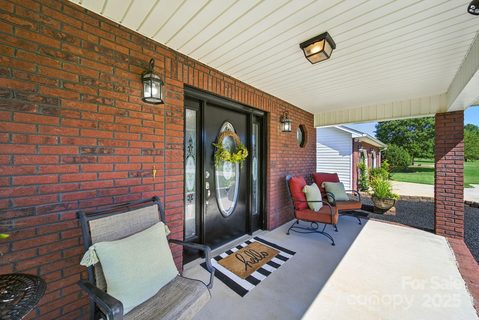 138 Seven Springs Loop sold home in Seven Springs, Statesville, NC