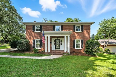 1110 Dumbarton Road sold home in Sherwood Forest, Gastonia, NC