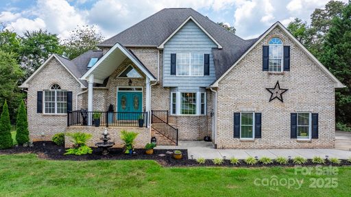 1801 Twin Ponds Drive sold home in Bakers Springs, Hickory, NC