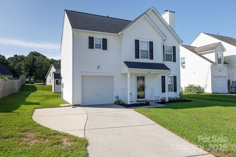 685 Favorwood Drive sold home in Carnegie Estates, Rock Hill, SC