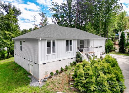 221 Dublin Lane