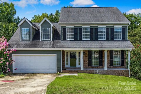 12662 Woodside Falls Road sold home in Woodside Falls, Pineville, NC