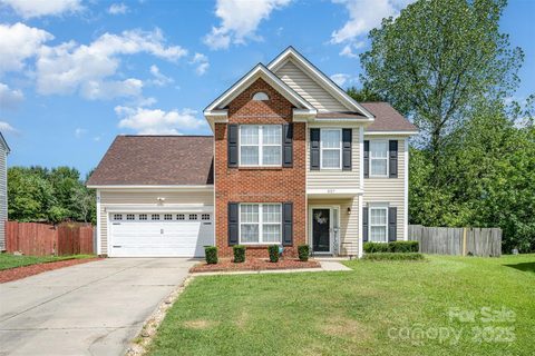 8127 Trotter Road sold home in Fox Chase, Charlotte, NC