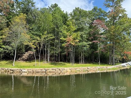 D51 52 North Club Boulevard active home in Lake Toxaway Estates, Lake Toxaway, NC