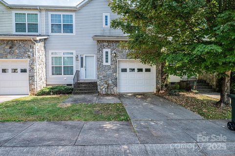 1492 Mulberry Ridge Drive sold townhome in Oak Ridge Townhomes, Newton, NC