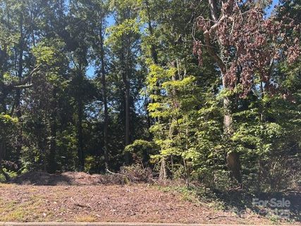 1550 1560 9th Street Lane sold lot in Forest Park, Hickory, NC