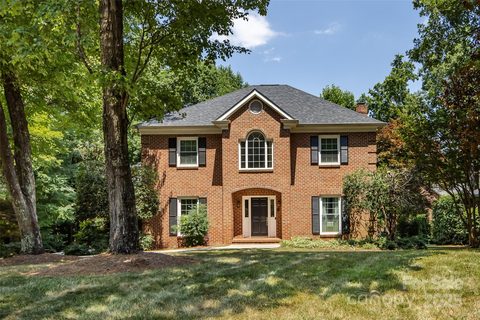 9413 Tillot Drive sold home in Benton Woods, Matthews, NC