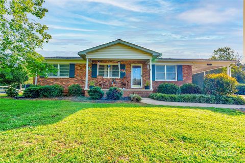 5115 Circle Drive sold home in Suburban Acres, Shelby, NC